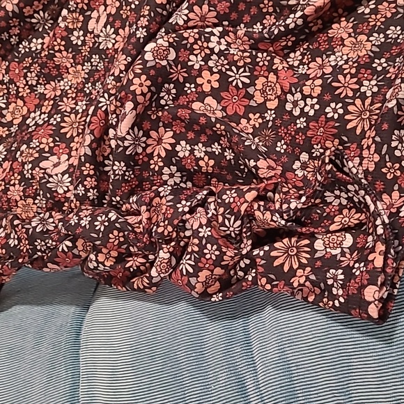 2XL Maternity Floral T-Shirt - Picture 2 of 6